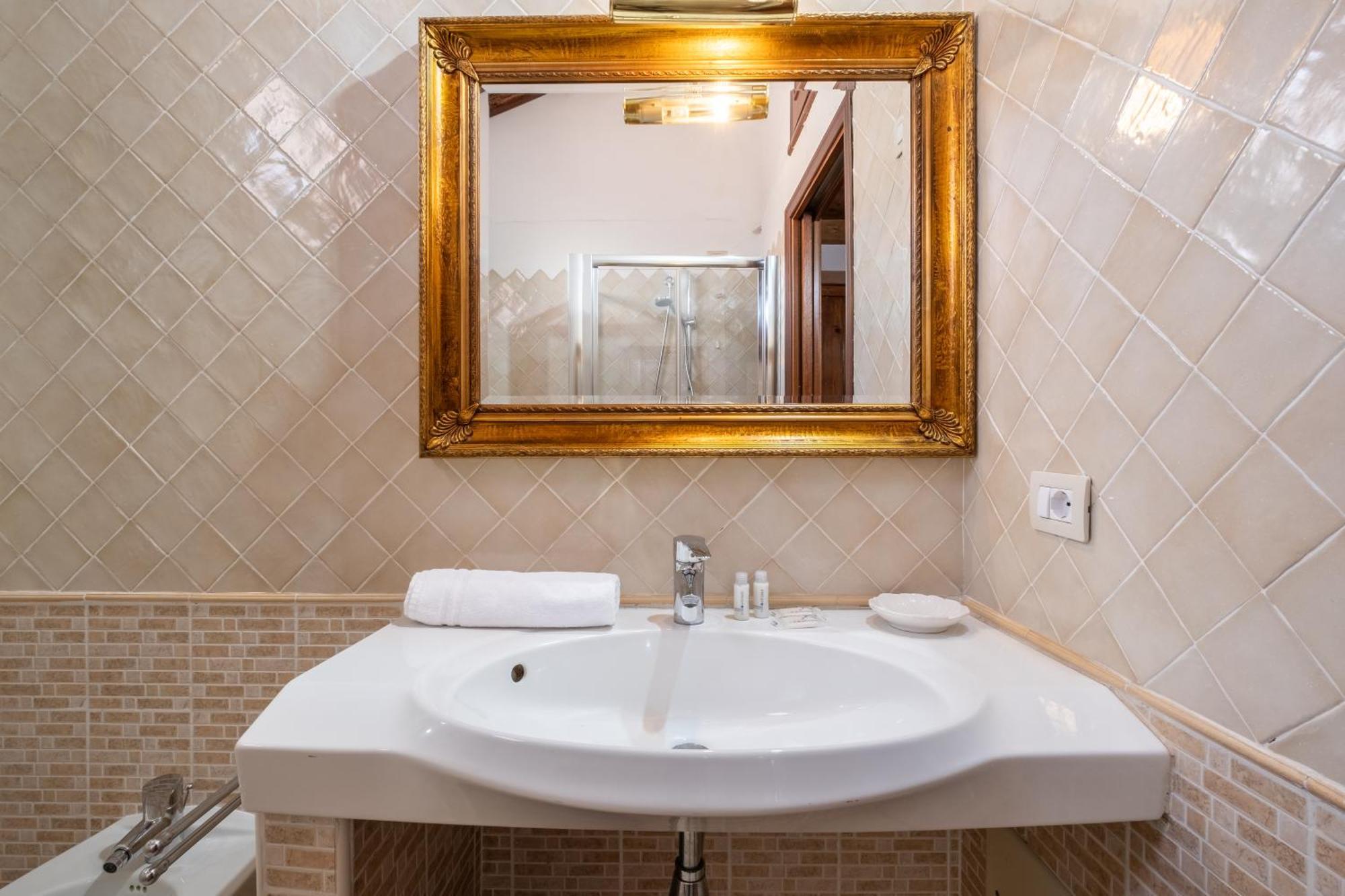 Corte Cristina & Suites Quartucciu Exterior photo